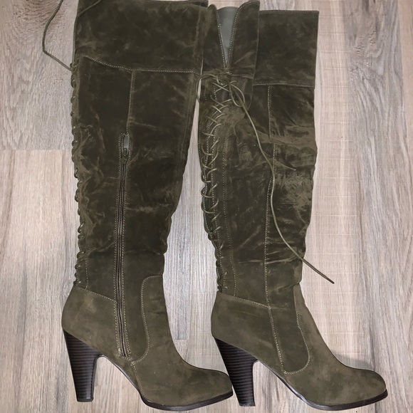 Chelsi Shoes - Shoe Dazzle Chelsi Women’s Heels Color: Olive Suede